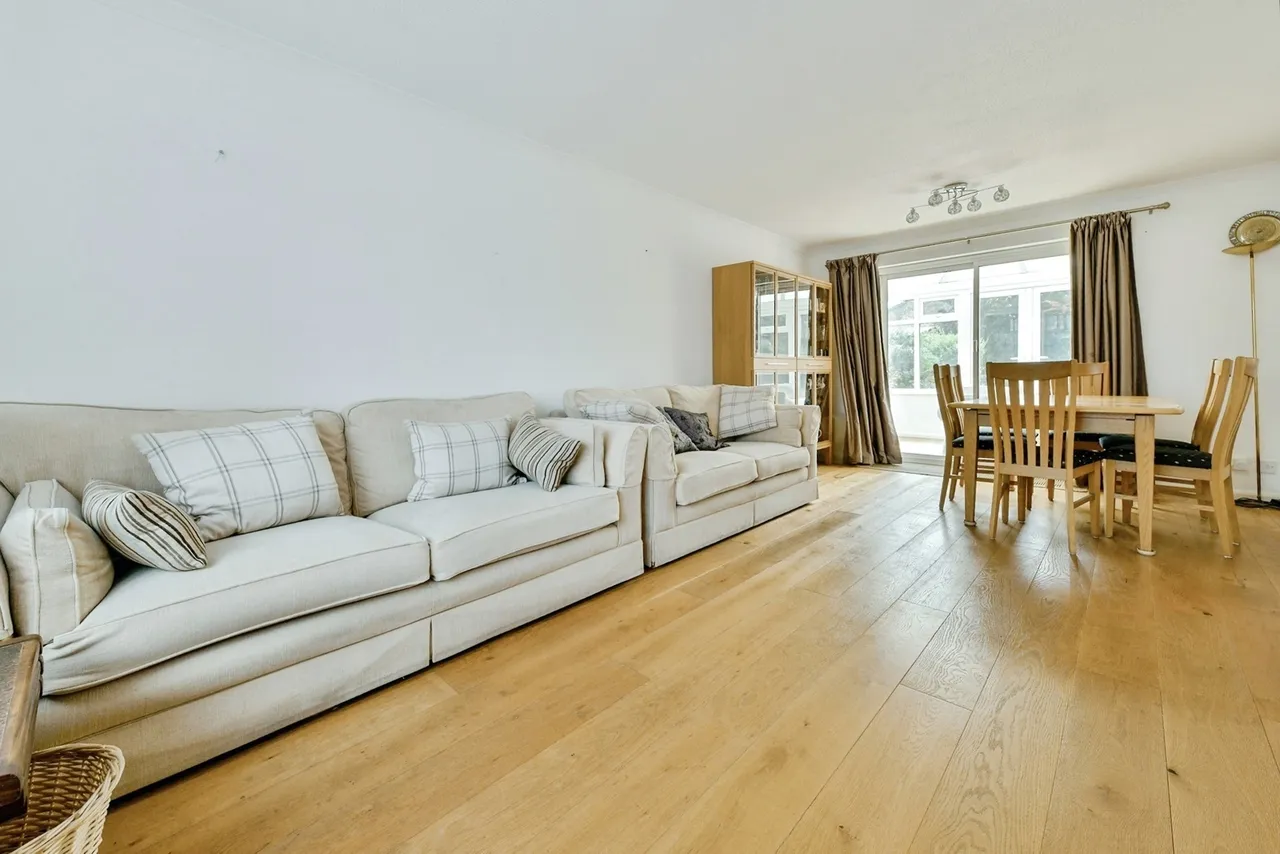 Hardwick Close, STEVENAGE, Hertfordshire, SG2, photo 2