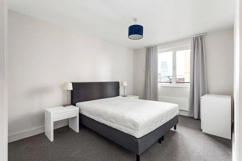 Mansell Street, London, E1, photo 3