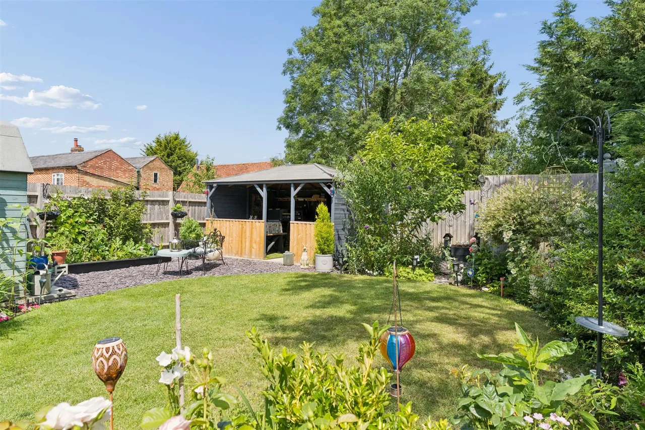 Little Horwood Road, Great Horwood, photo 4
