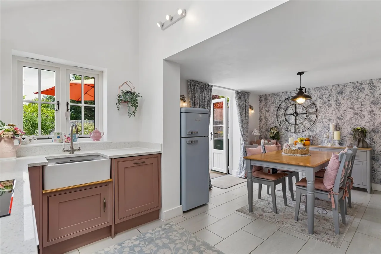 Little Horwood Road, Great Horwood, photo 12