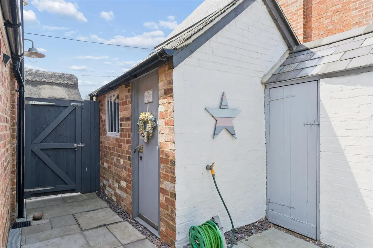 Little Horwood Road, Great Horwood, photo 25