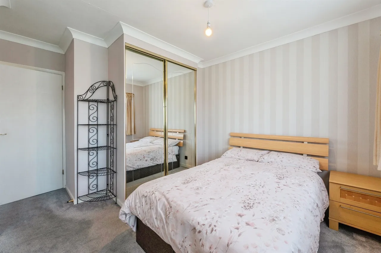 Nelson Road, Rainham, RM13, photo 3