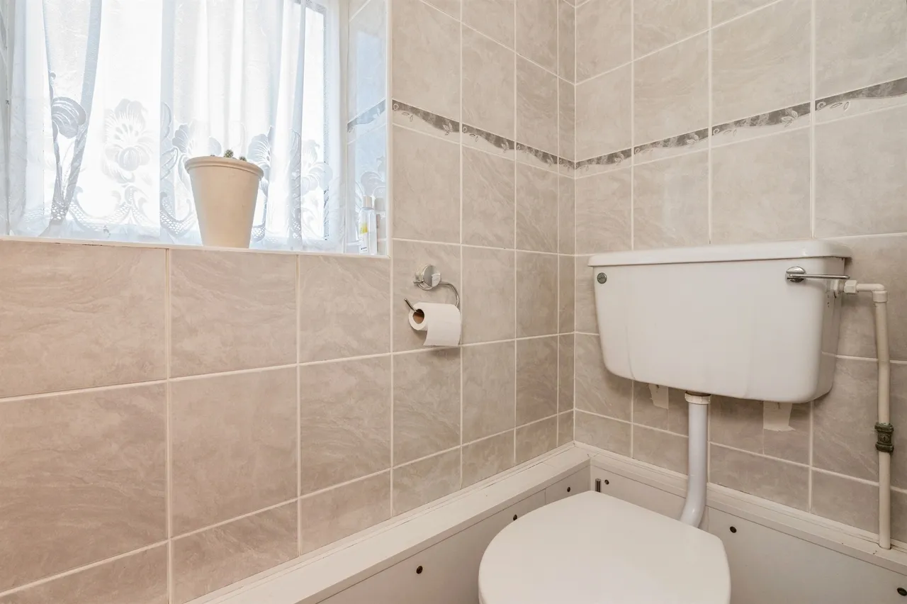 Nelson Road, Rainham, RM13, photo 15