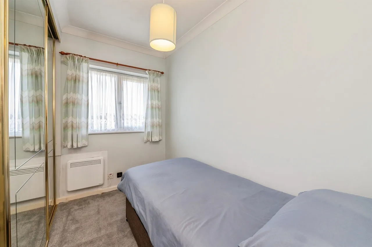 Nelson Road, Rainham, RM13, photo 7
