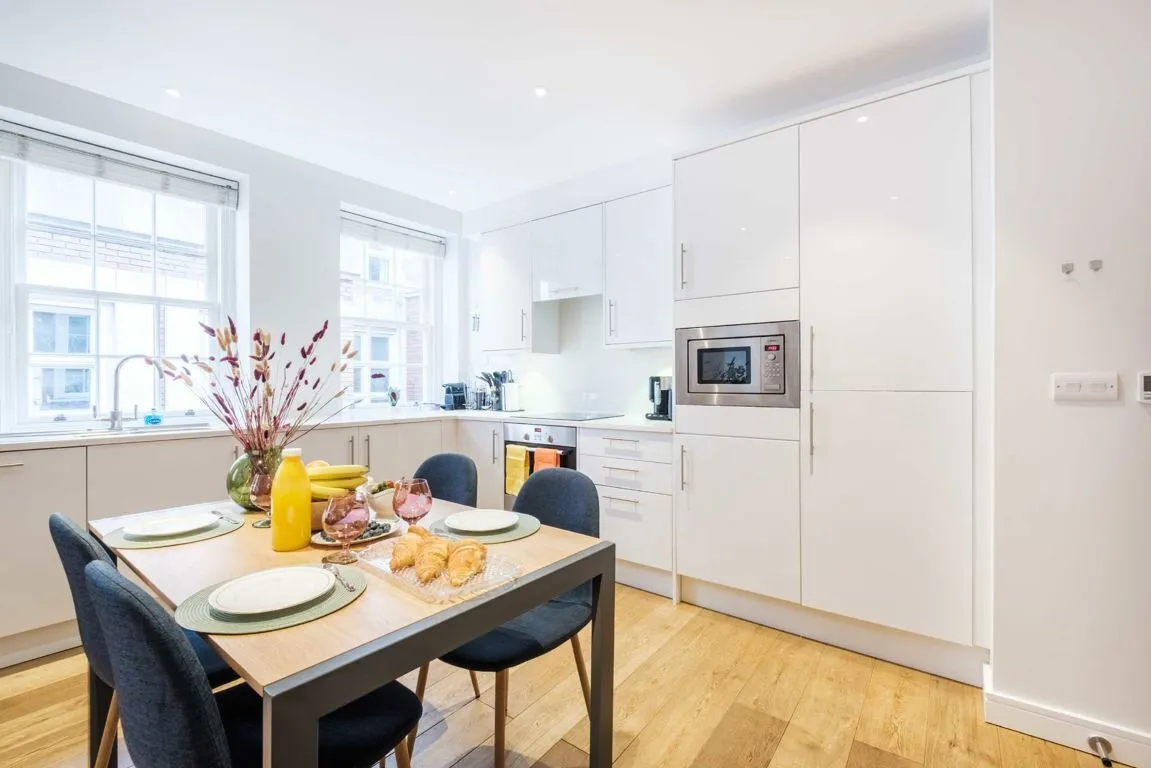 Lovat Lane, EC3R, photo 10