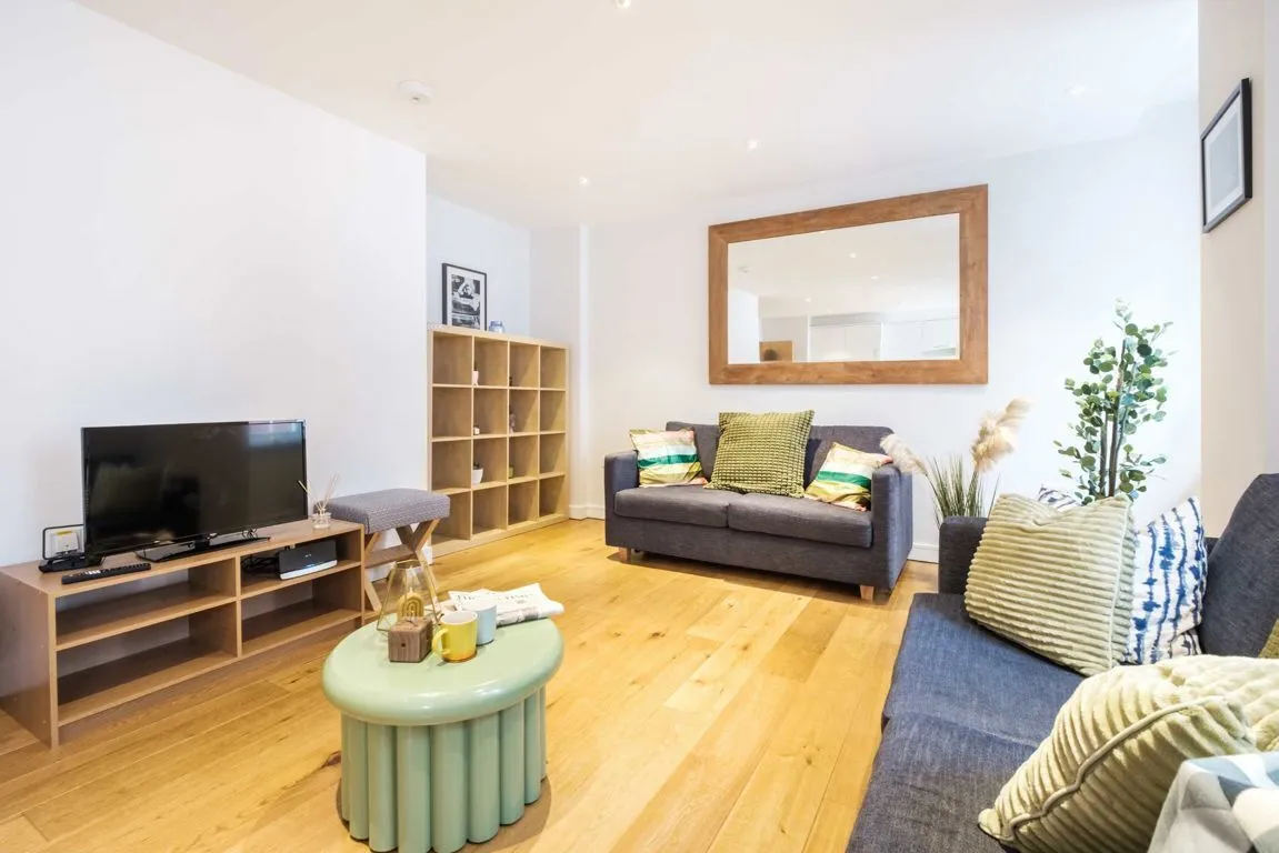 Lovat Lane, EC3R, photo 8