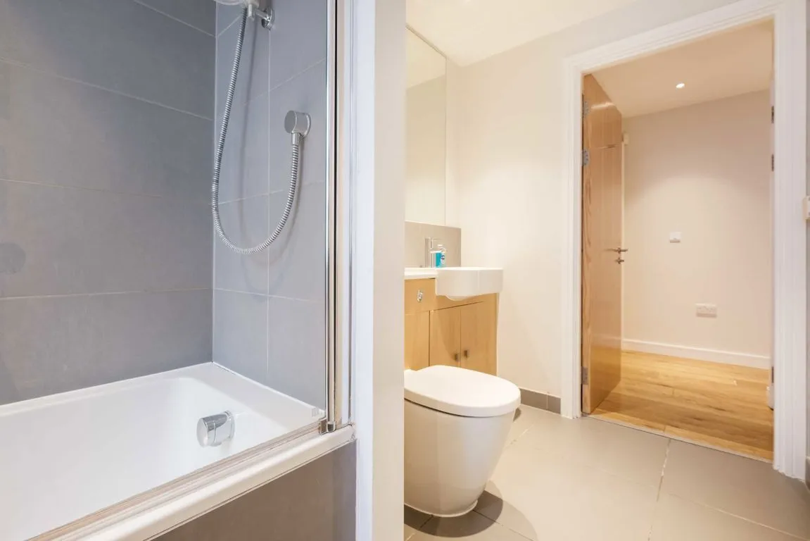 Lovat Lane, EC3R, photo 12