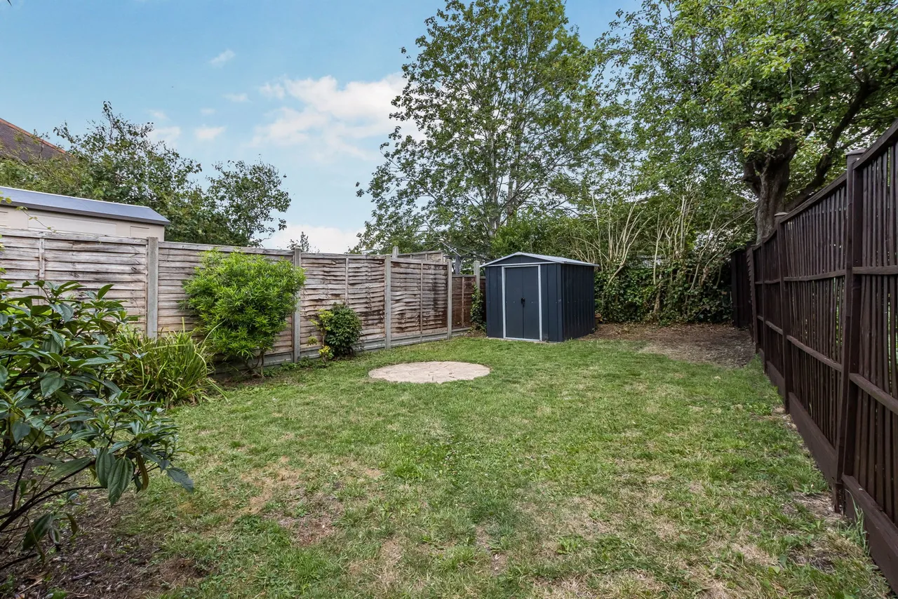 Graywood Court, London N12, photo 7