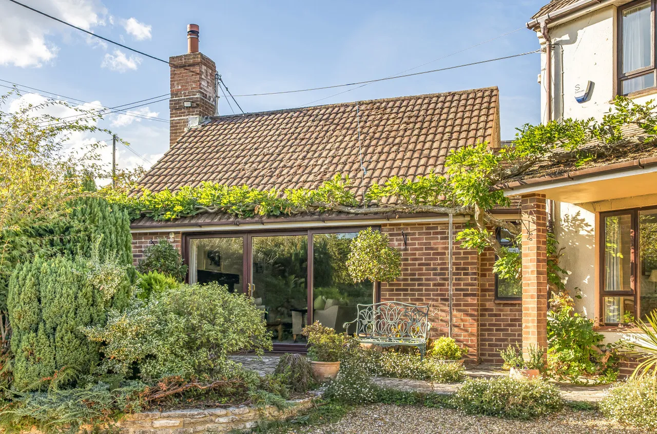 Whitehorn Drive, Landford, SP5, photo 17