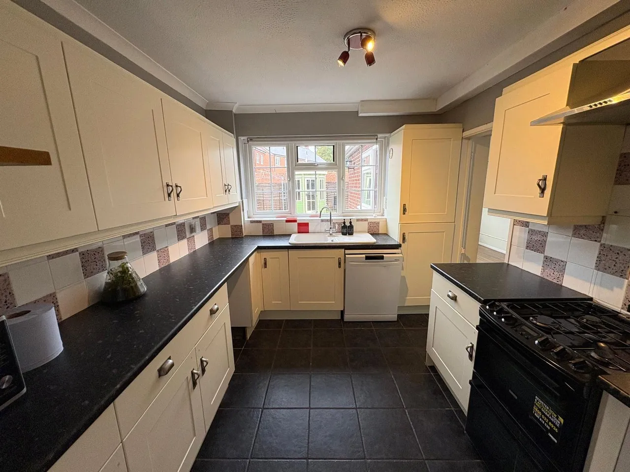 Loddon Way, Ash, GU12, photo 6