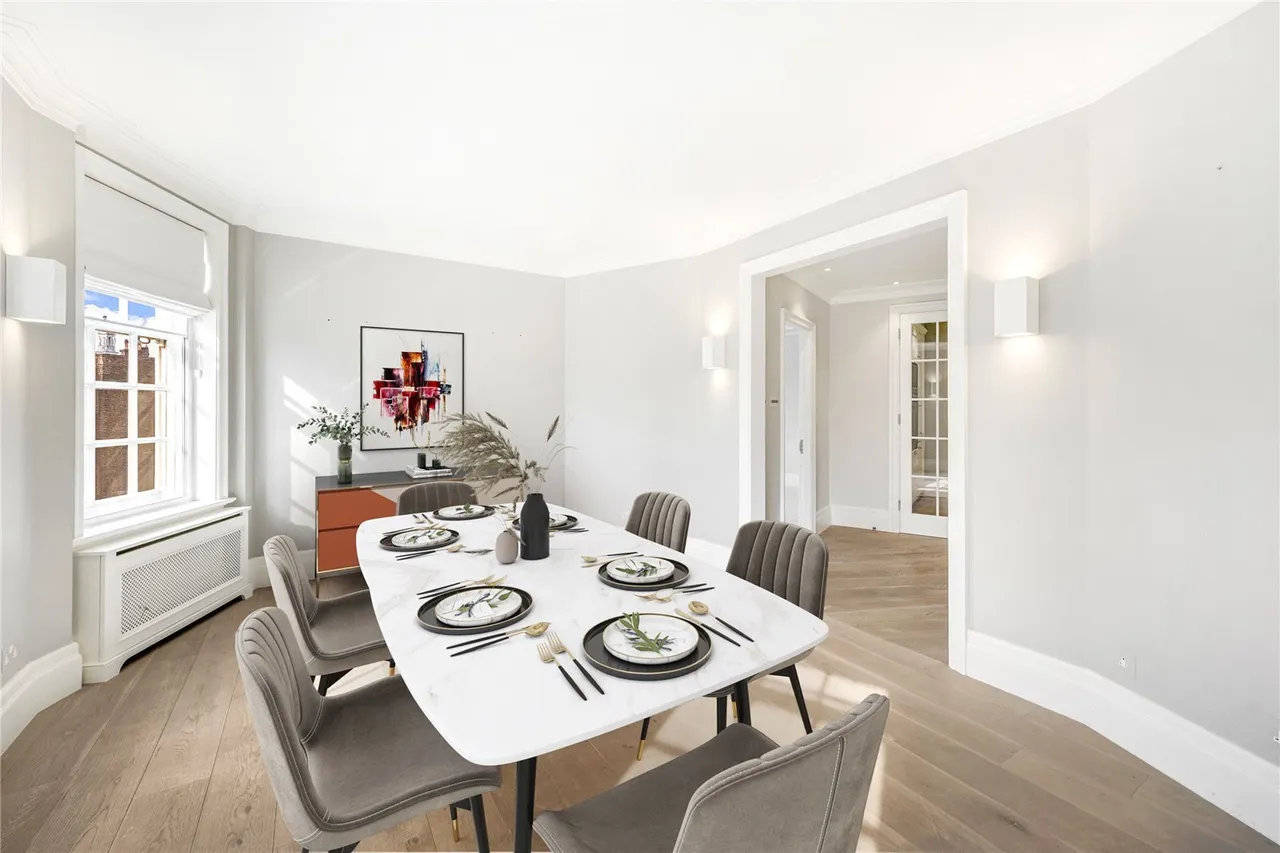 3 bed flat to rent, Onslow Square, South Kensington, SW7