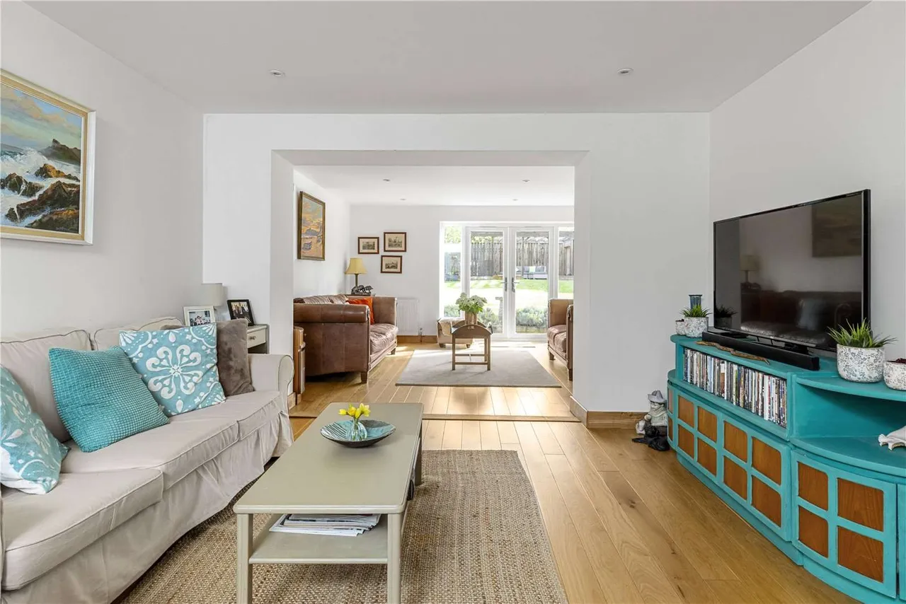 Roundals Lane, Hambledon, Godalming, Surrey, GU8 4EA, photo 7