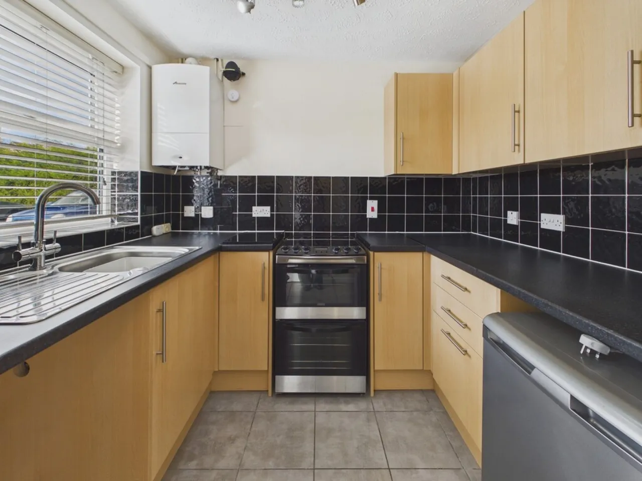 Beresford Close, Danesmoor, S45, photo 2