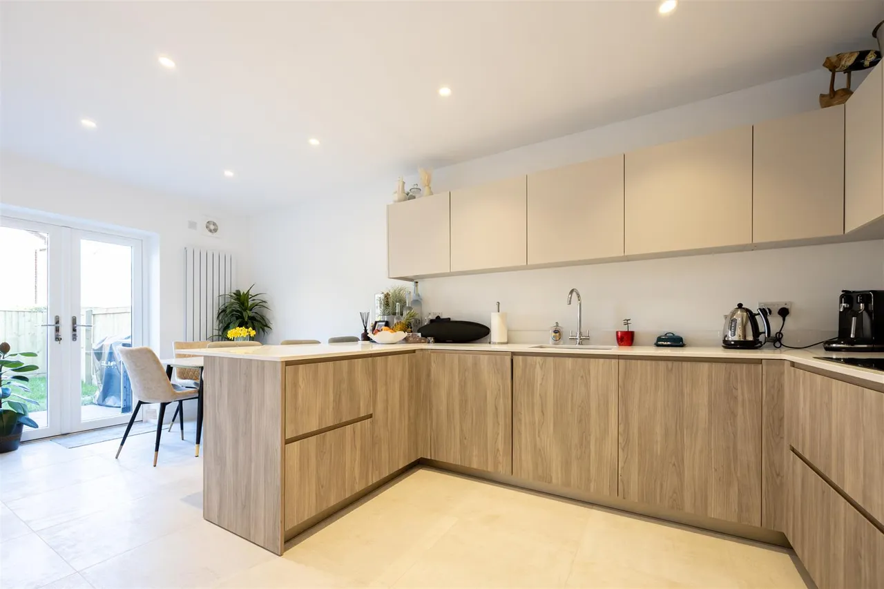 Prestbury Road, Macclesfield, SK10, photo 11