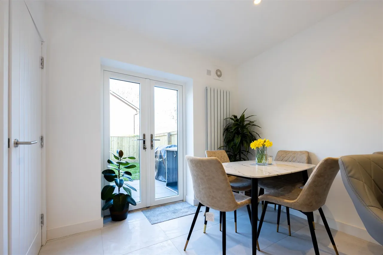 Prestbury Road, Macclesfield, SK10, photo 12