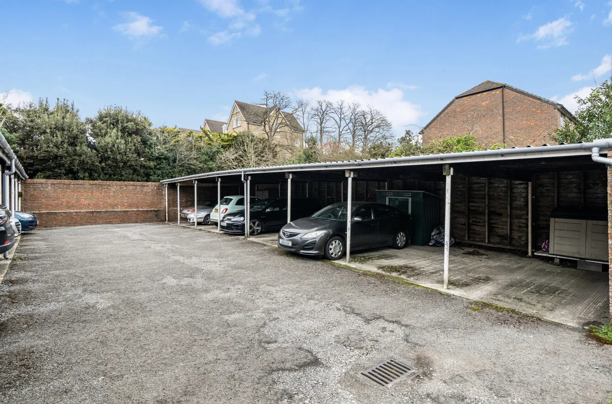 Pulborough, RH20 1AL, photo 14