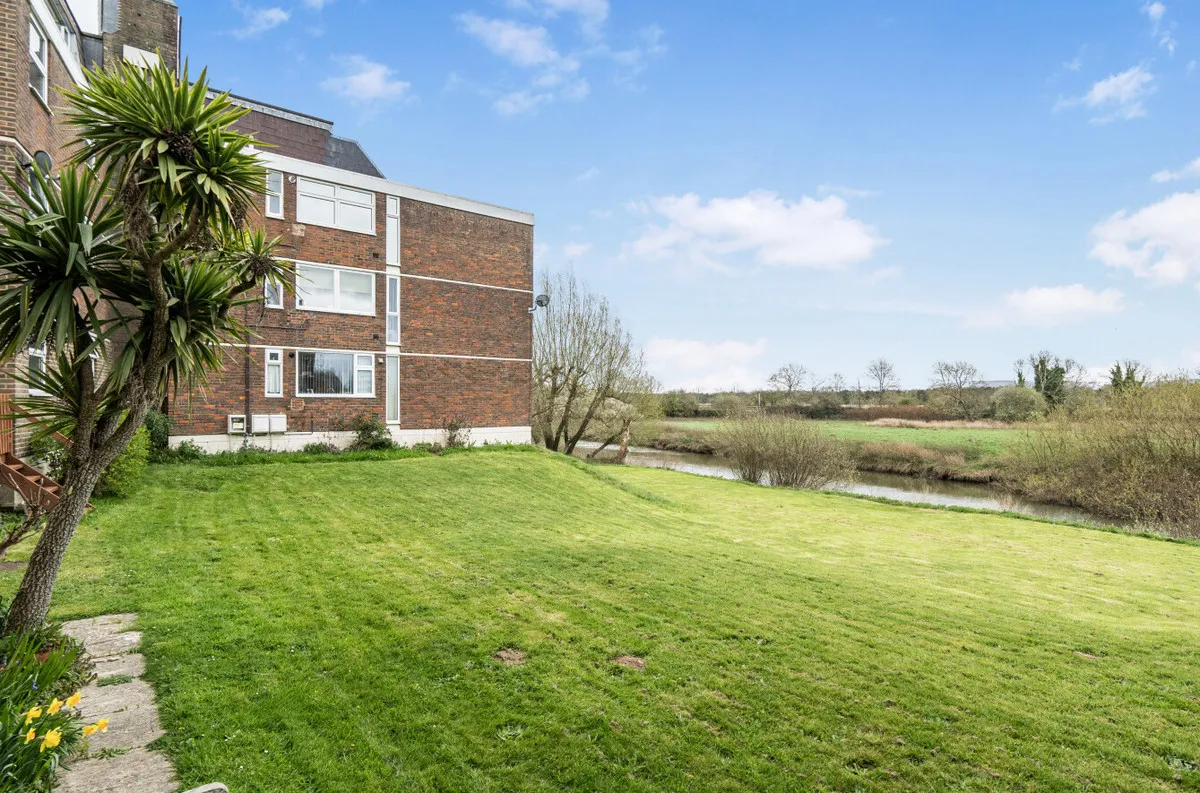 Pulborough, RH20 1AL, photo 9