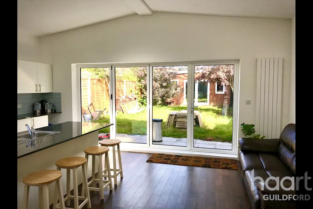 Weston Road, GU2, photo 6