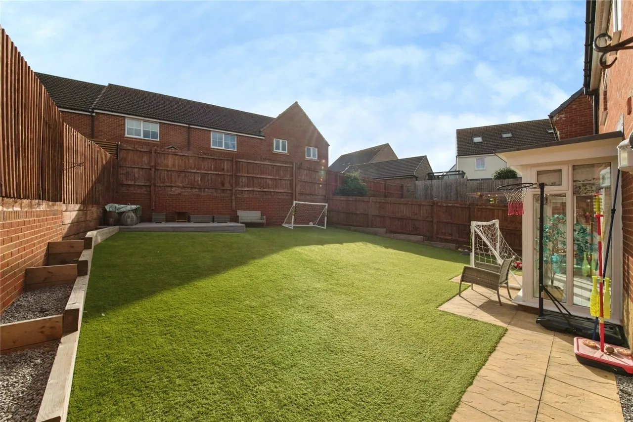 Trott Close, Cullompton, EX15, photo 6