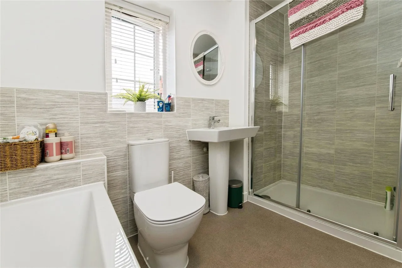 Trott Close, Cullompton, EX15, photo 14
