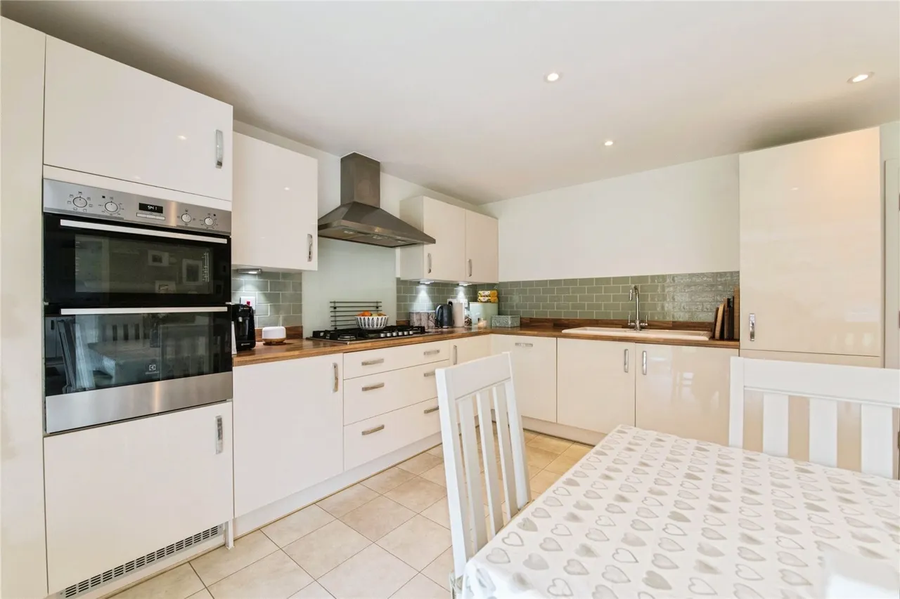 Trott Close, Cullompton, EX15, photo 4