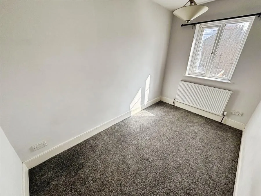 Elmina Road, Swindon, SN1, photo 7