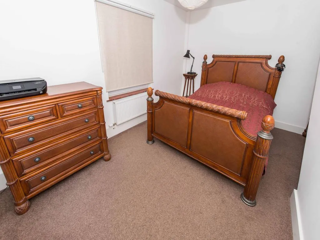 Guy Road, Wallington, SM6, photo 18