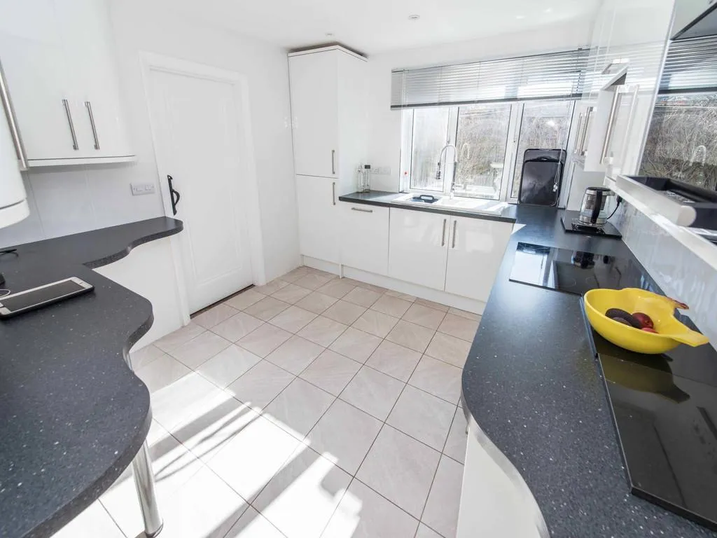 Guy Road, Wallington, SM6, photo 21
