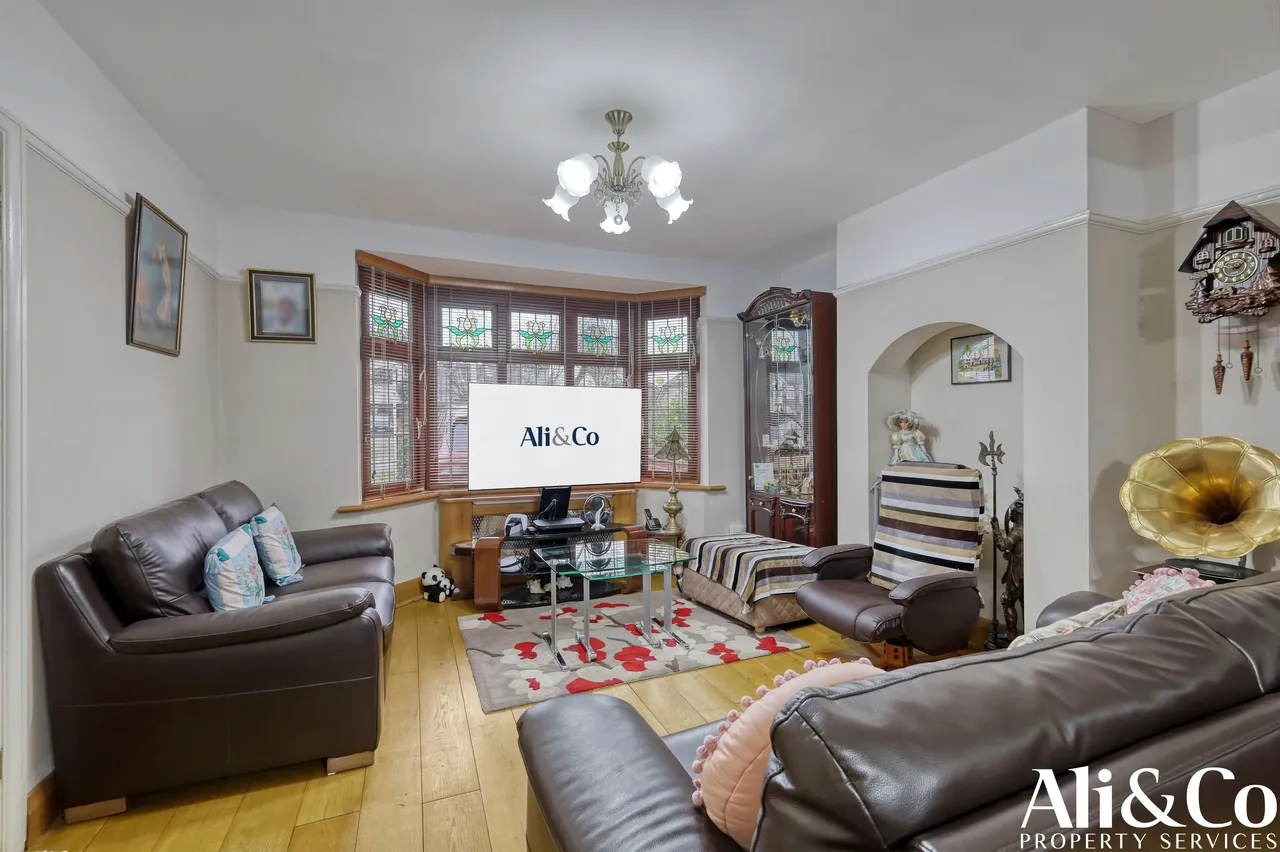 Lodge Lane, Grays, Essex, RM17 5PT, photo 8