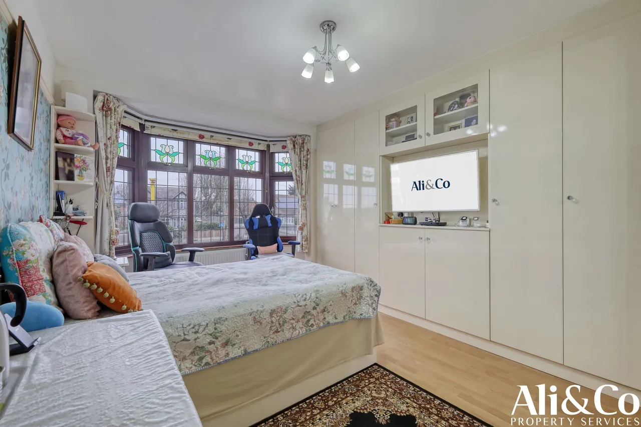 Lodge Lane, Grays, Essex, RM17 5PT, photo 20