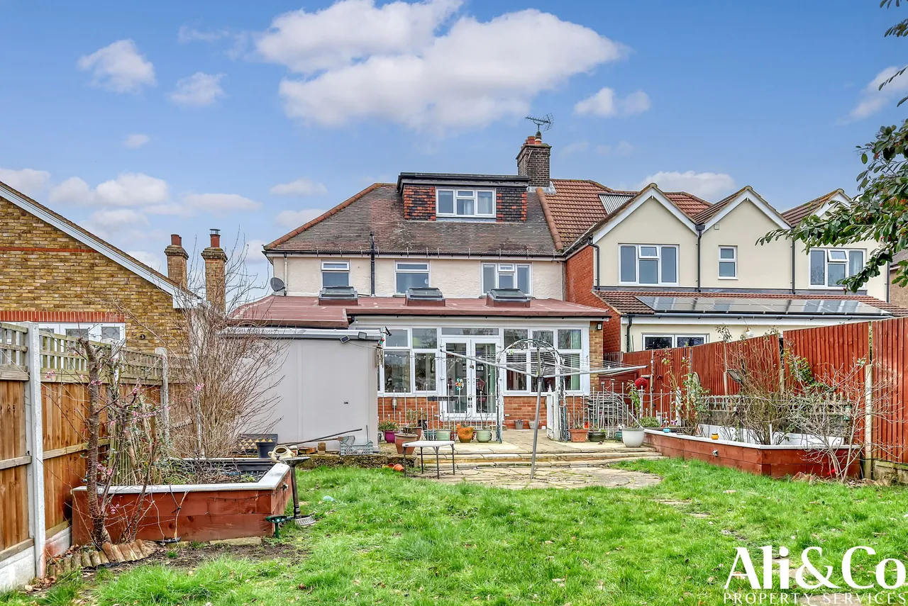 Lodge Lane, Grays, Essex, RM17 5PT, photo 15
