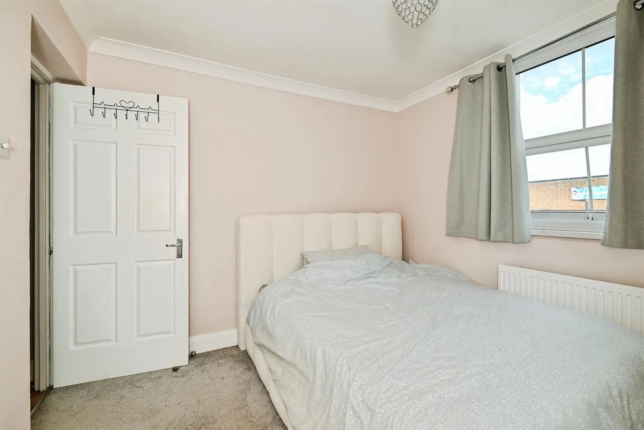 Pine Grove, Penenden Heath, Maidstone, photo 9