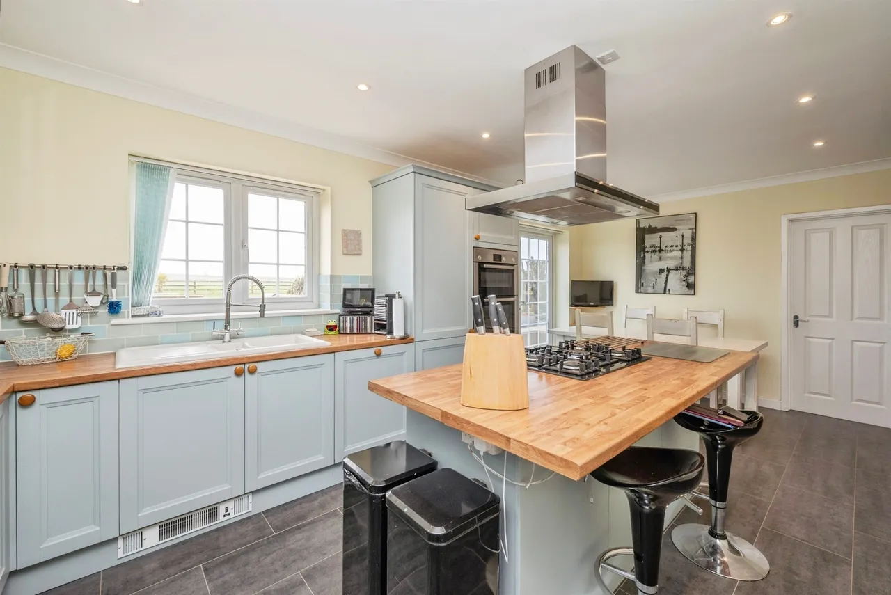 Kimberley Road, Bacton, Norwich, photo 6