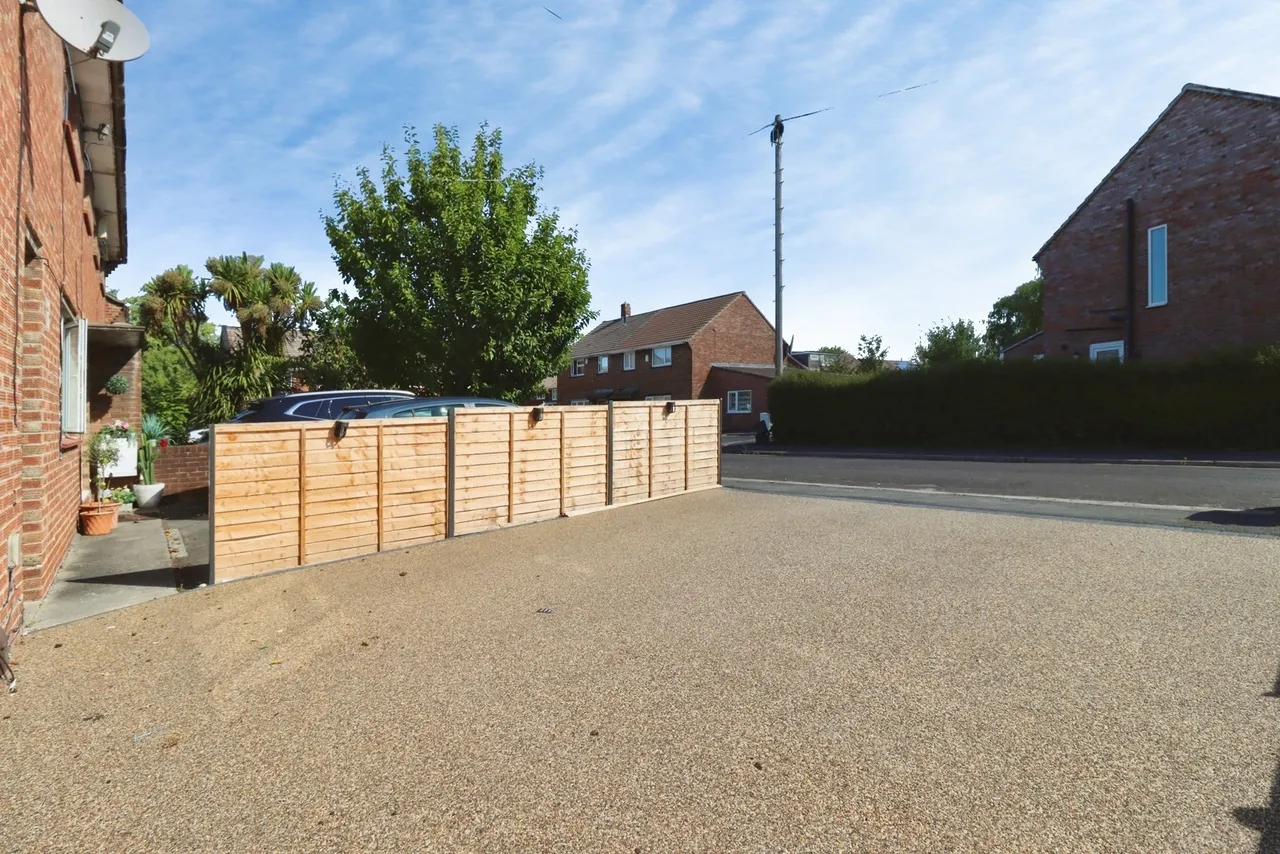 Comyn Walk, Bristol, BS16, photo 2