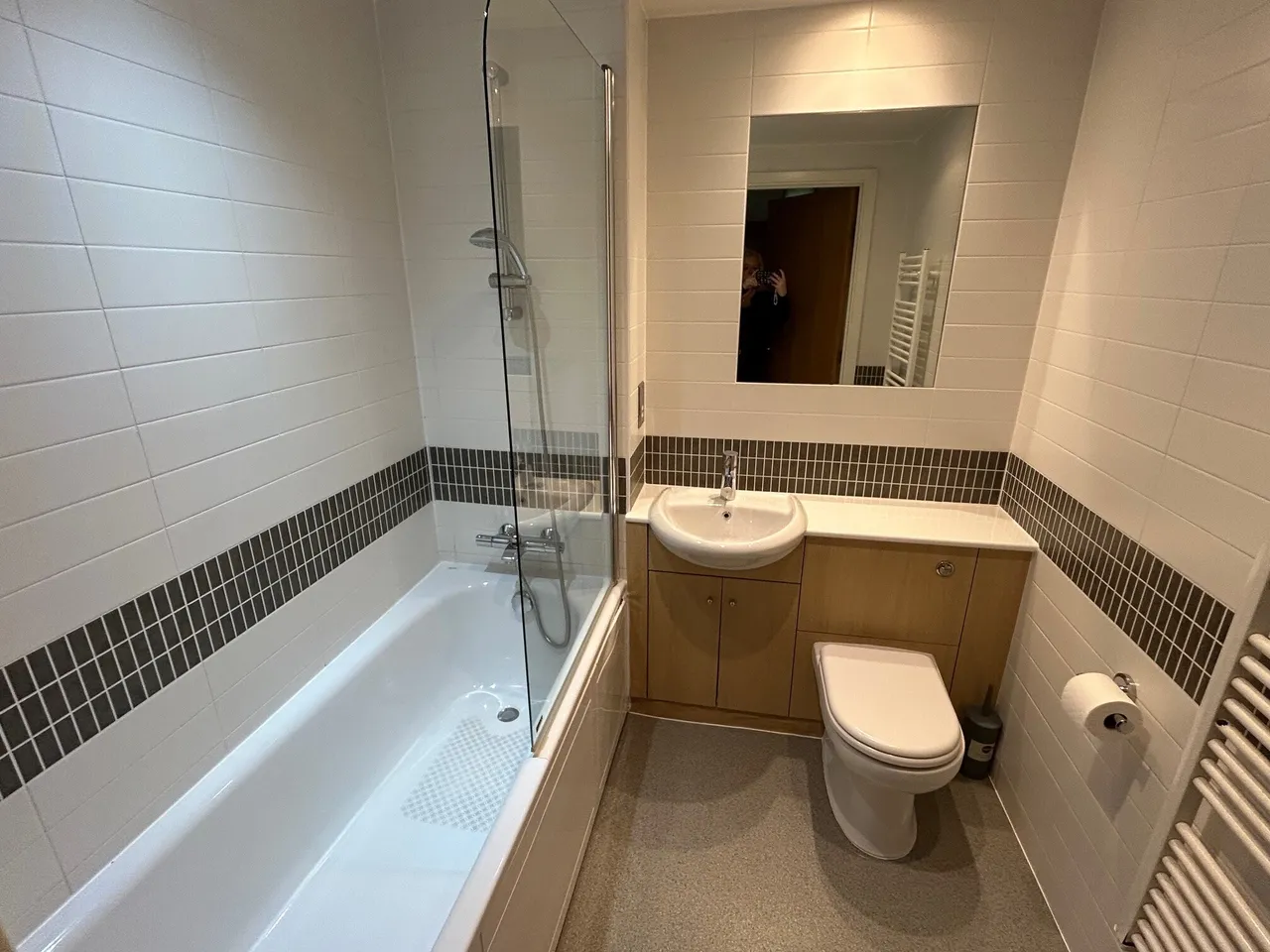 Jasper House, Vizion, MK9, photo 5