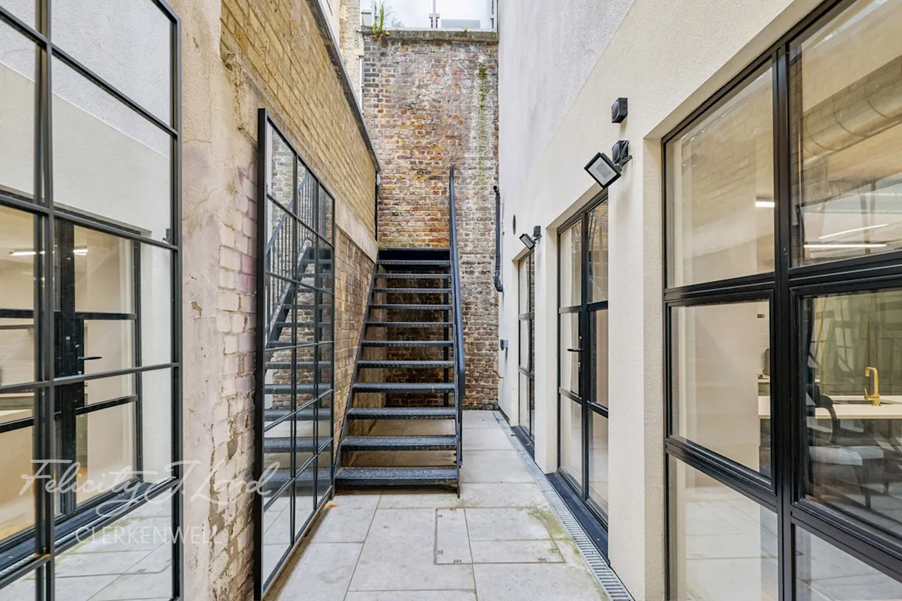 Hatton Garden, London, EC1N, photo 17
