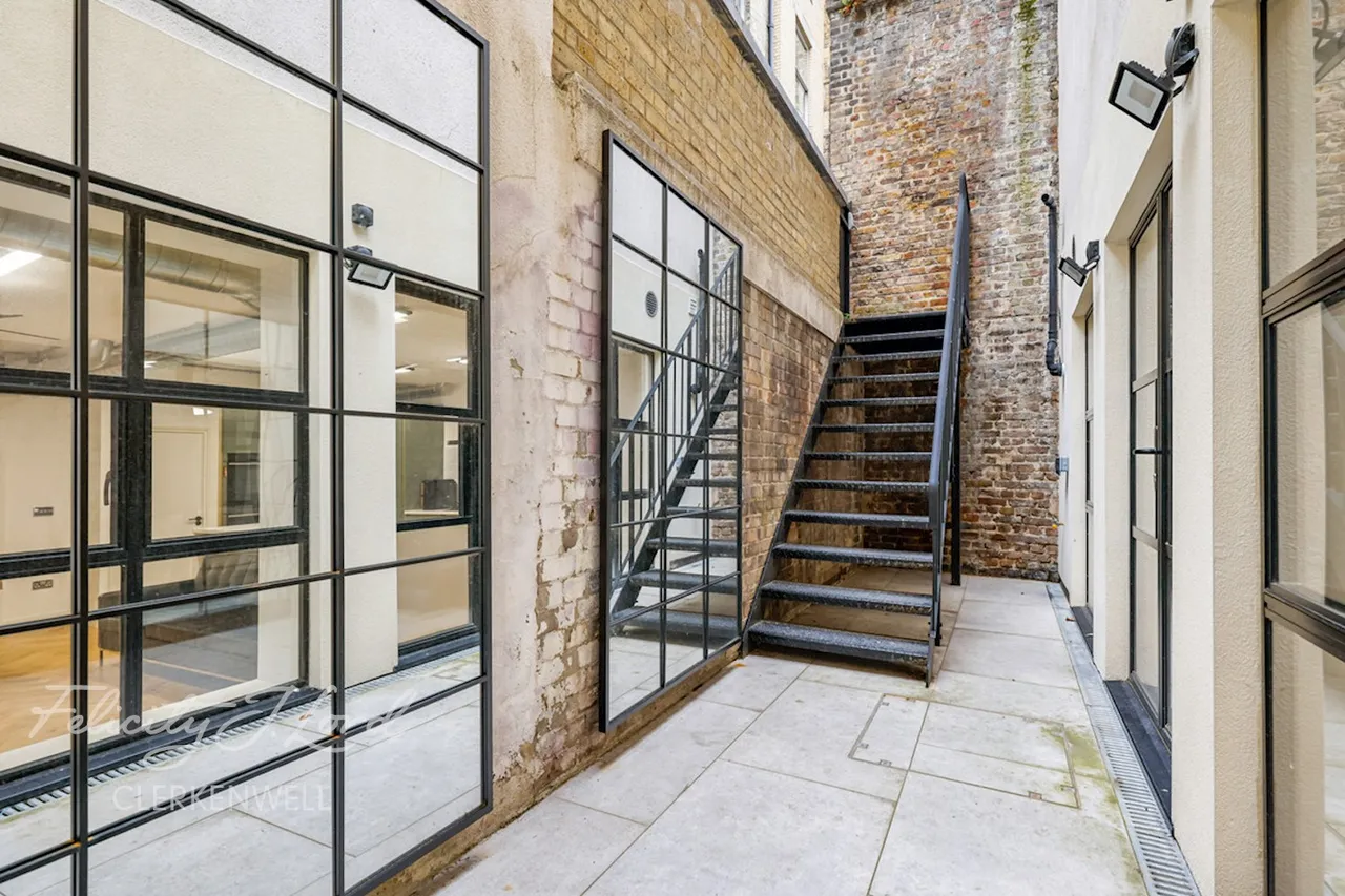 Hatton Garden, London, EC1N, photo 16