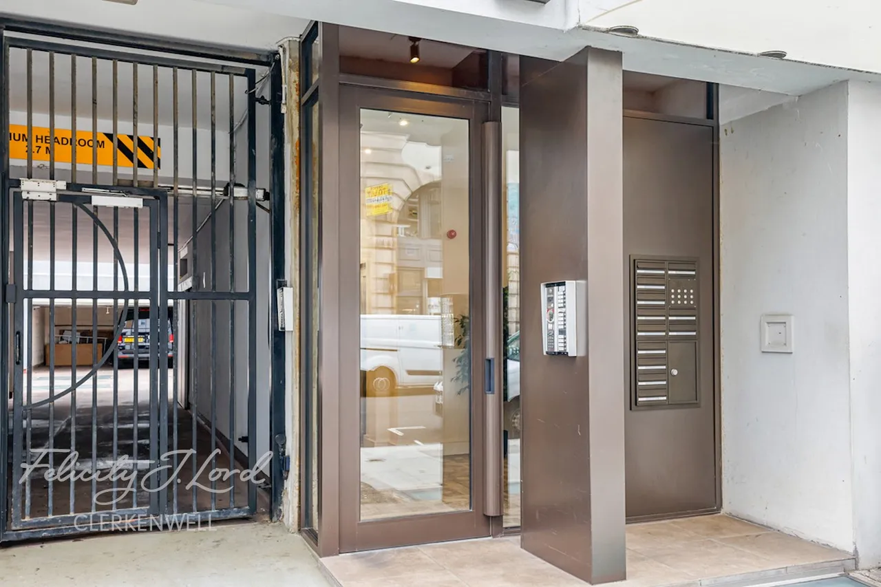 Hatton Garden, London, EC1N, photo 39