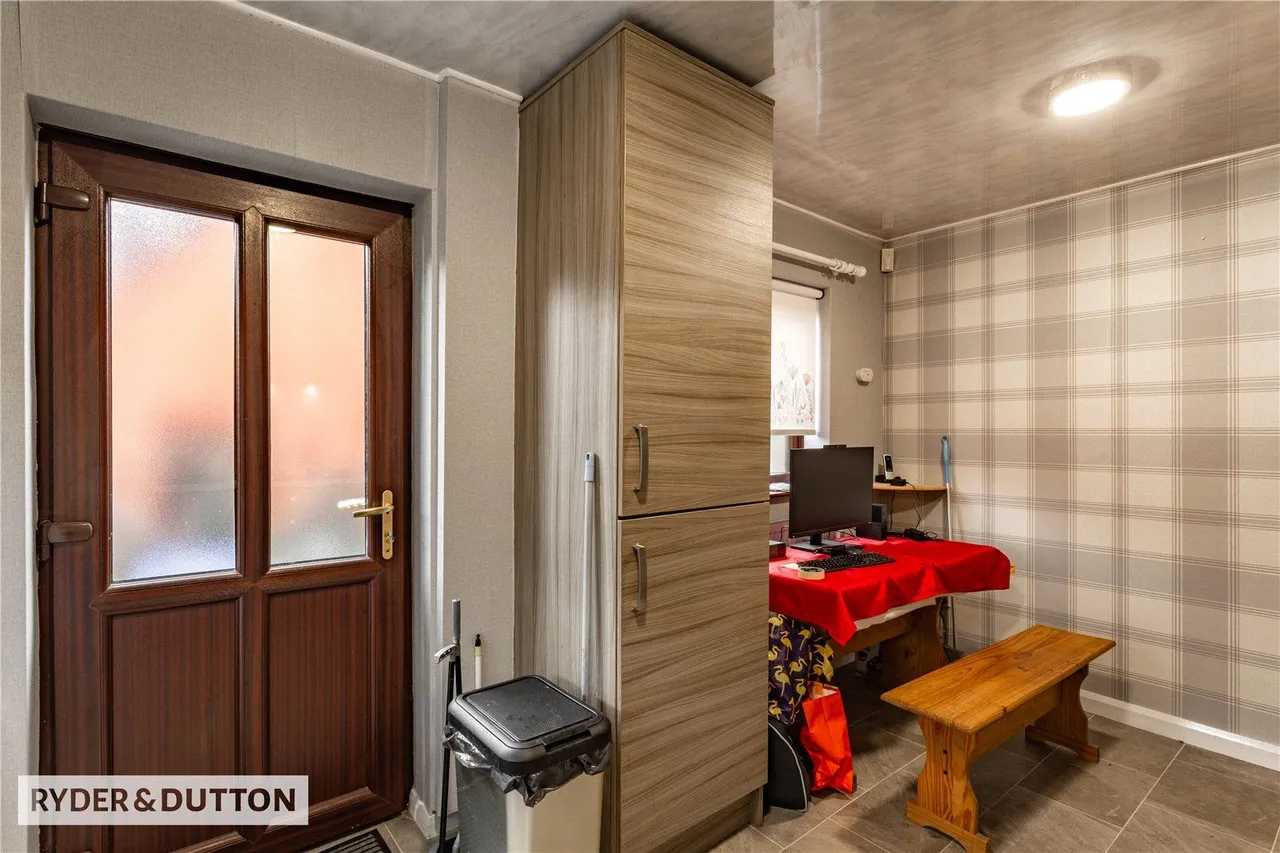 Harefield Drive, Heywood, OL10, photo 6