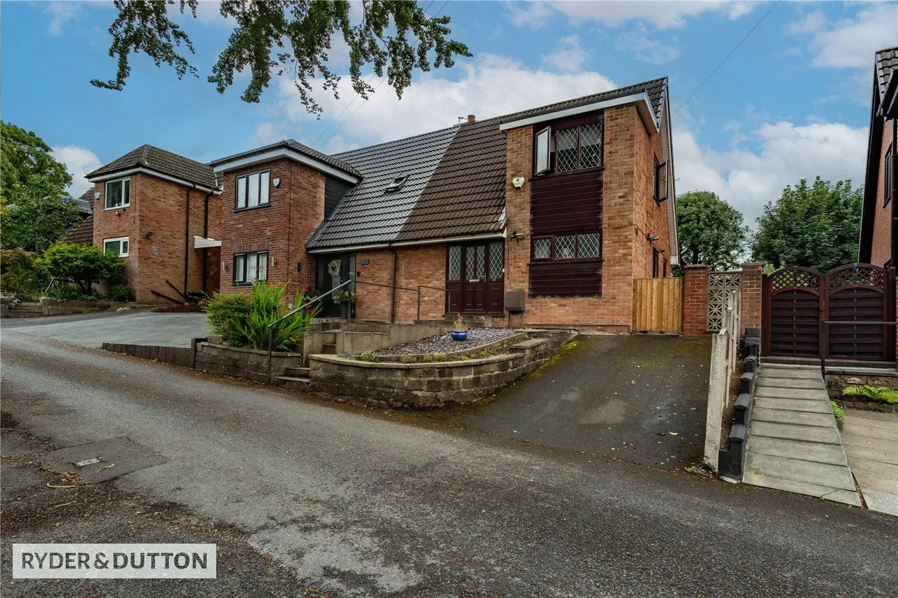 Harefield Drive, Heywood, OL10, photo 7