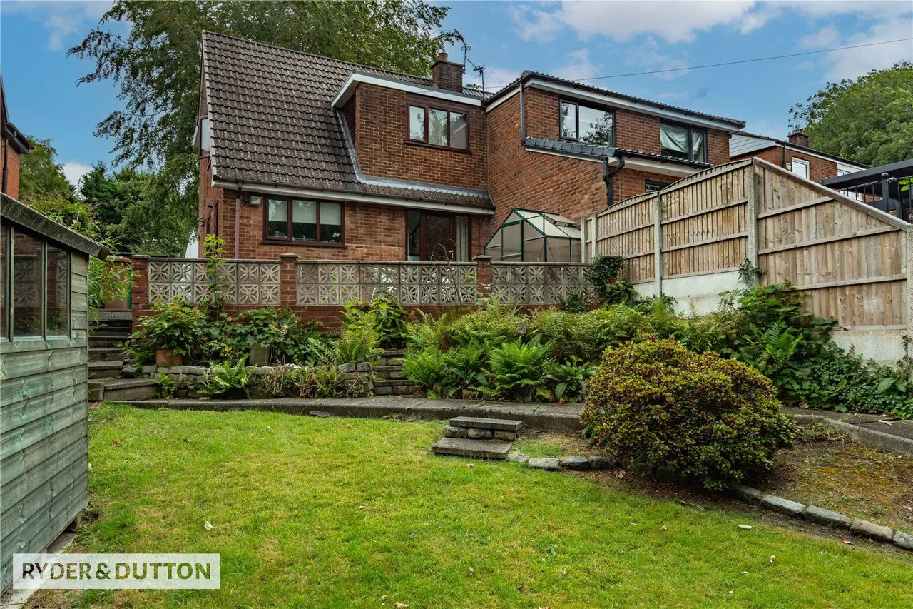 3 bed house for sale, Harefield Drive, Heywood, OL10