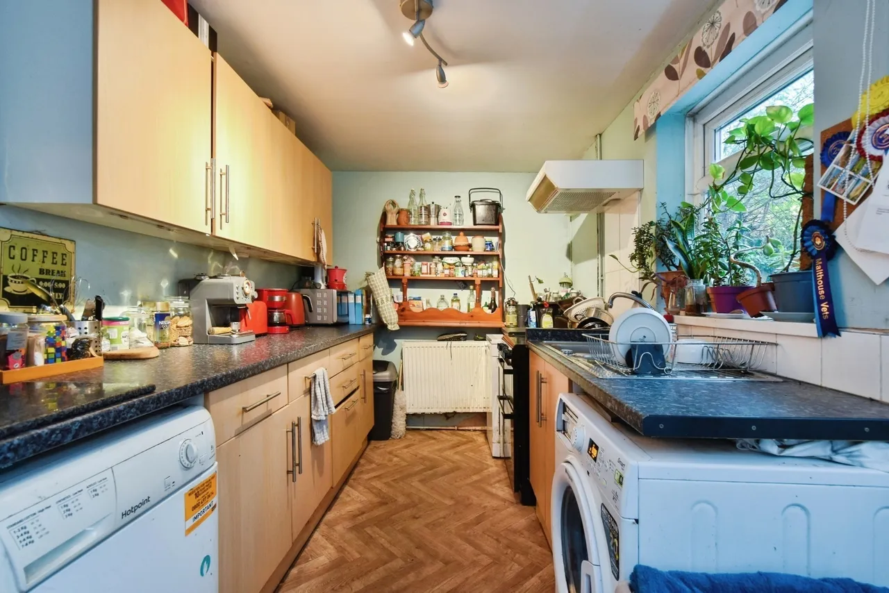 Cwmamman Road, Glanamman, SA18, photo 6