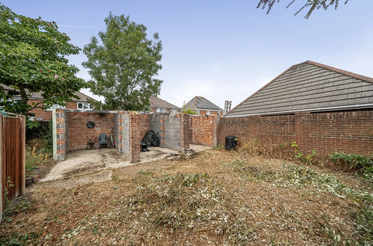 Cedar Avenue, Shirley, SO15, photo 15