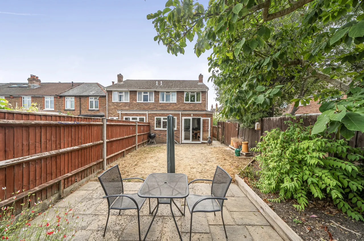 3 bed house for sale, Cedar Avenue, Shirley, SO15