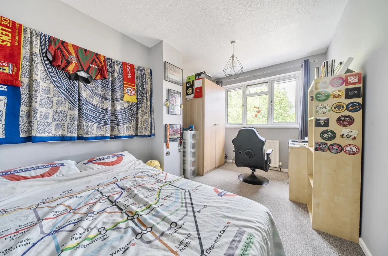 Cedar Avenue, Shirley, SO15, photo 9