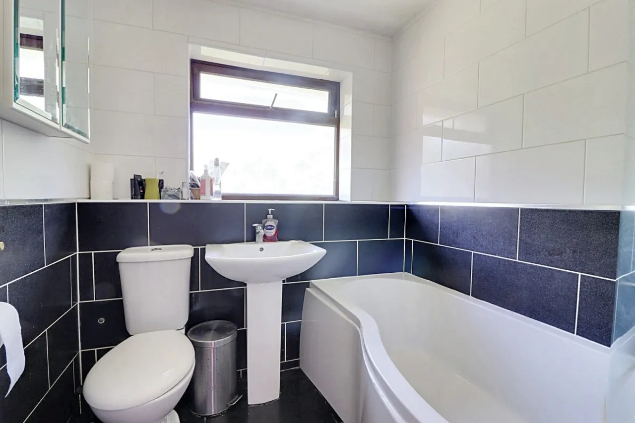 Weavers Rise, Telford, photo 17