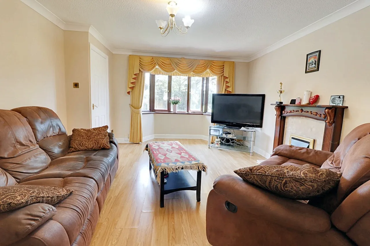 Weavers Rise, Telford, photo 4