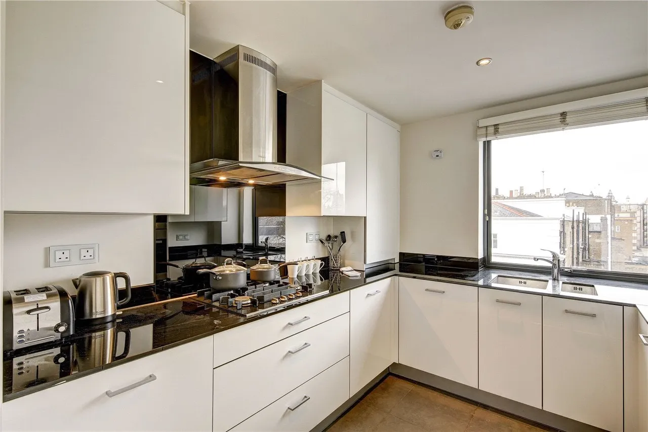 Fulham Road, London, SW3, photo 6