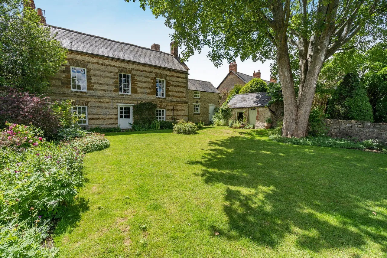 6 bed house for sale, South Side, Steeple Aston, OX25