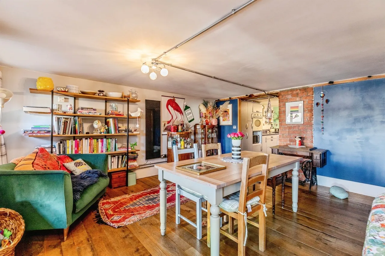 Queen Charlotte Street, Bristol, BS1, photo 2